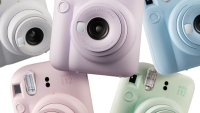 Fujifilm má nový instantní fotoaparát INSTAX MINI 12