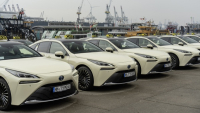 V Hamburku jezdí 25 nových vodíkových taxi Toyota Mirai  