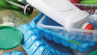 Vědci vyvinuli novou netoxickou metodu pro recyklaci jednorázových plastů © Solnuha/iStock