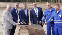 Společnost ČEPRO zahájila výstavbu šesti nových velkokapacitních nádrží na naftu a benzín v Hněvicích