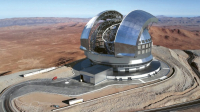 Extrémně velký astrofyzikální dalekohled je z poloviny dokončen