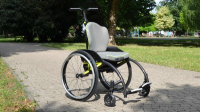 Oceněným je student ateliéru Jan Kaděra a jeho bakalářská práce zabývající se designem nastavitelného invalidního vozíku HUGO