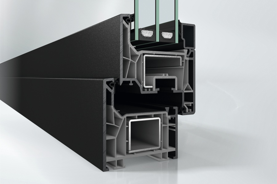 Jedinečnou designovou flexibilitu systému Schüco FocusIng umožňuje využití více než 300 standardních a speciálních fólií, metalických, jednobarevných či s dřevěnými povrchy.