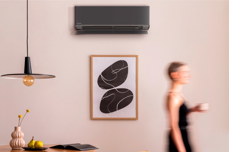 Vnitřní jednotka klimatizace Panasonic Power Heat Multi v interiéru