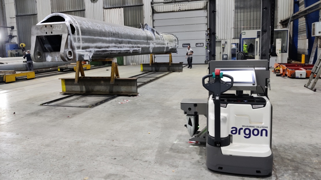 Společnost ARGON Measuring Solutions dodala pro Vlassenroot Group vysoce mobilní měřicí řešení pro výrobní halu, založené na laser trackeru ATS600 namontovaném na měřicím vozíku.