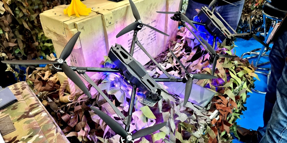 Flexibilita 3D tisku výrazně akceleruje vývoj a výrobu dronů, jejichž využití ve válečných konfliktech rychle roste.