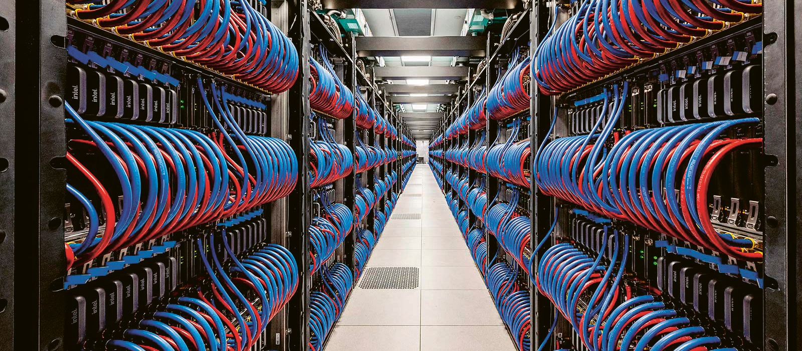 Aurora je jednou z dosud největších instalací superpočítačů © ALC F