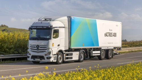 Mercedes představil nový eActros 400 Mercedes představil nový eActros 400