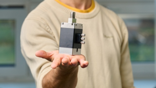 Na VŠB-TUO vyvinuli revoluční zařízení pro výzkum nových materiálů pro baterie