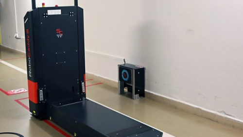 V Nemocnici Jihlava jezdí roboti sami jezdí výtahy