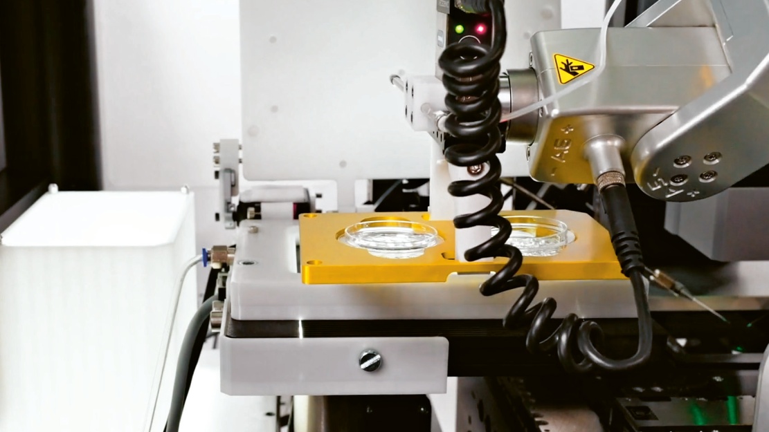 Robotizovaný systém IVF přináší vyšší úspěšnost a mohl by i snížit cenu umělého oplodnění © Conceivable Life Sciences