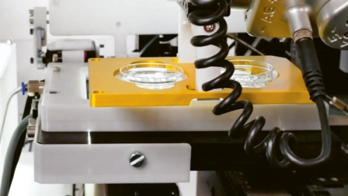 Robotizovaný systém IVF přináší vyšší úspěšnost a mohl by i snížit cenu umělého oplodnění © Conceivable Life Sciences