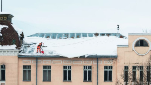 Když sníh udělá z fotovoltaiky past