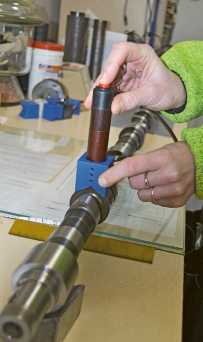 Detail měření sondou na vačce