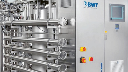 BWT Osmotron dokáže upravit vodu tak, aby mohla být použita pro výrobu léků, homeopatik i čisté kosmetiky © BWT