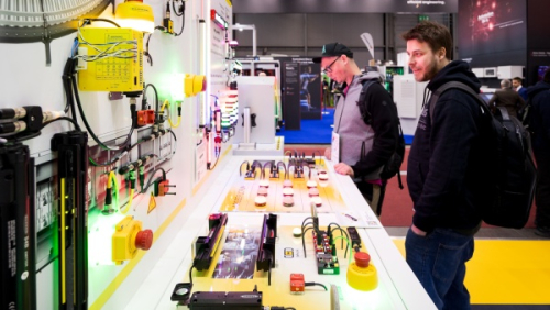 AMPER 2026: více vystavovatelů, pavilony plné návštěvníků i bohatší doprovodný program