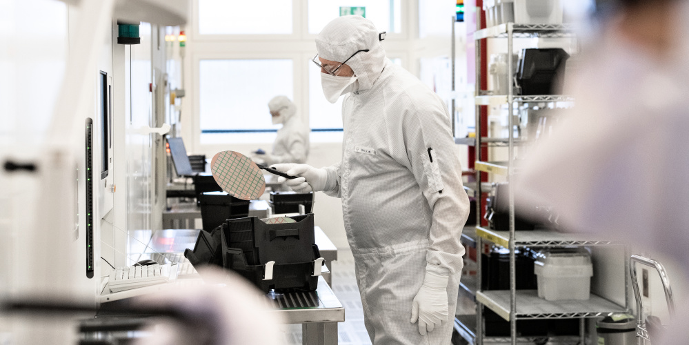 Výkonové moduly nové generace s napětím ≥3,3 kV, které mají zásadní význam pro rozvoj železniční dopravy, obnovitelných zdrojů energie, systémů pro ukládání energie, umělé inteligence a infrastruktury datových center.