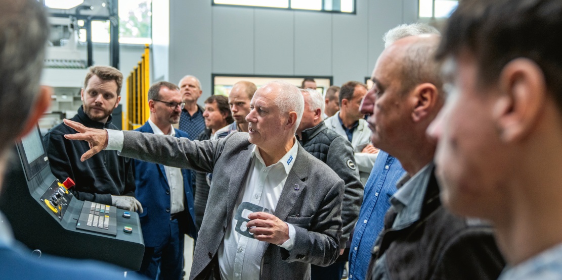 Ing. Martin Hromas v rámci praktických ukázek představuje možnosti nových strojů BLM Group v nabídce R.D.I.