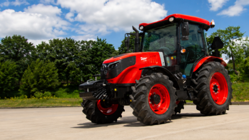 Nová Řada 5: univerzální pracovní traktor pro každodenní provoz