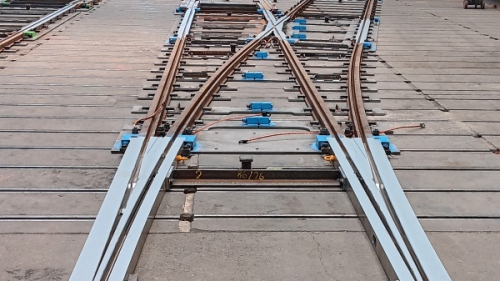Pražská strojírna dodá mobilní tramvajový přejezd pro Atény
