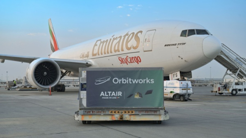  Emirates SkyCargo přepravila první komerční AI satelit ze Spojených arabských emirátů