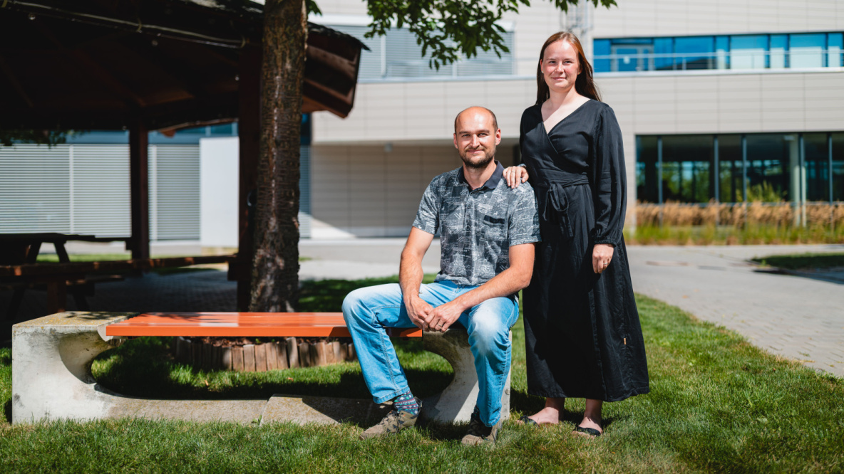 Přemysl Šťastný a Eliška Šiška Virágová na CEITEC VUT /Foto: Martin Vacek/ Přemysl Šťastný a Eliška Šiška Virágová na CEITEC VUT /Foto: Martin Vacek/
