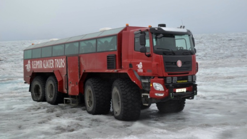 Na Islandu už jezdí druhý monstrózní Tatrabus